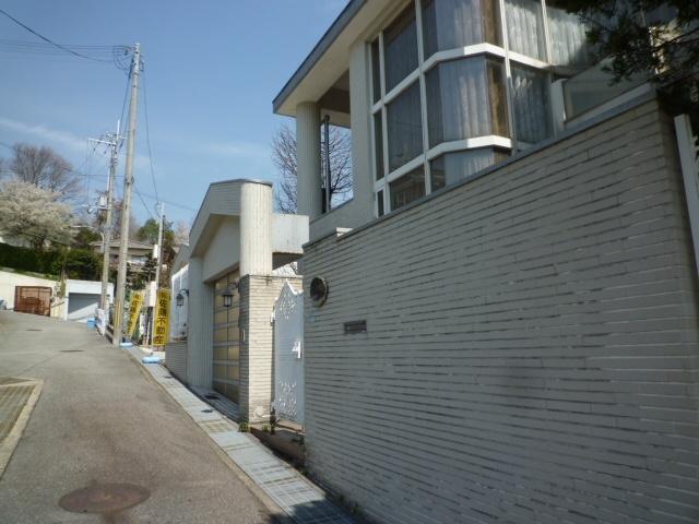 Local appearance photo