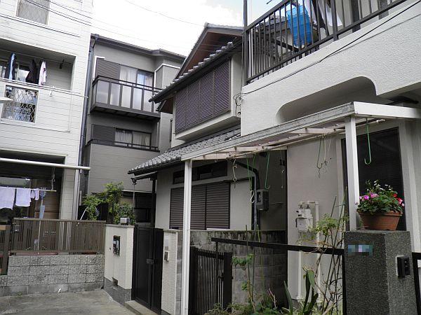 Local appearance photo. Local (12 May 2013) Shooting