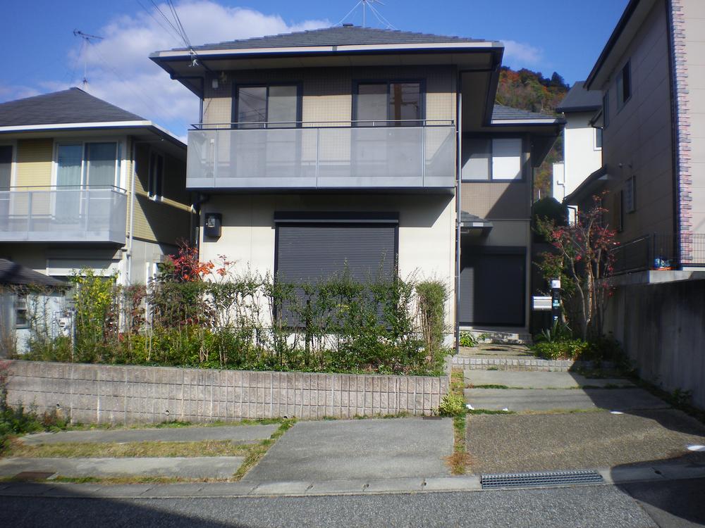 Local appearance photo. Local (11 May 2013) Shooting