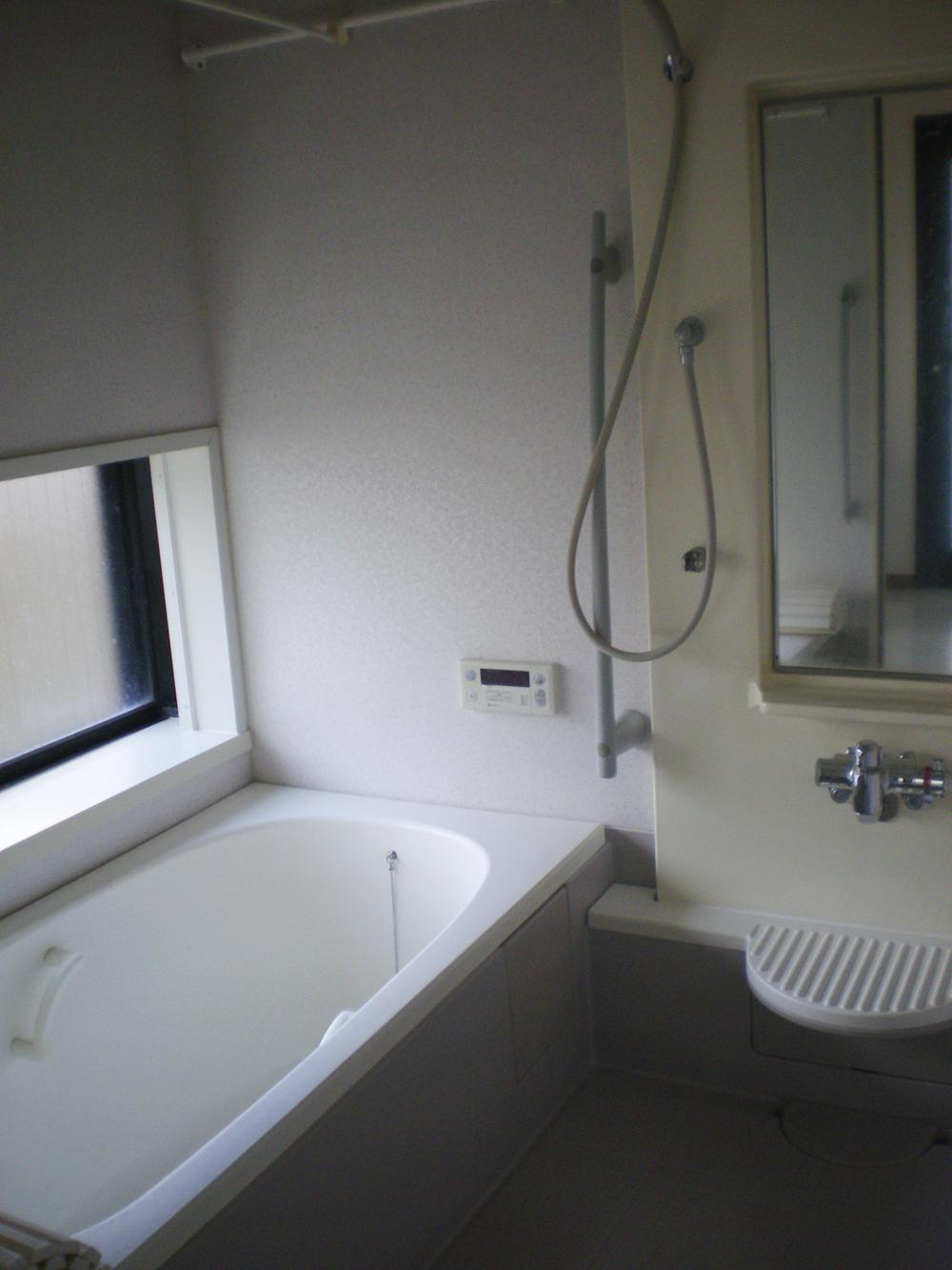 Bathroom. Indoor (11 May 2013) Shooting