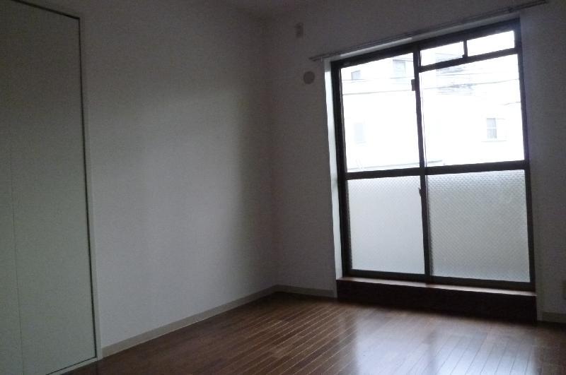 Other room space. Western style room