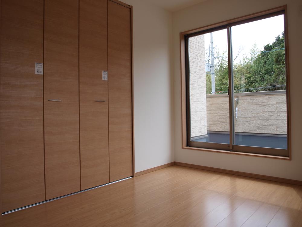 Other introspection. Second floor Western-style room