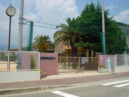 Junior high school. Kawaraki until junior high school 1487m