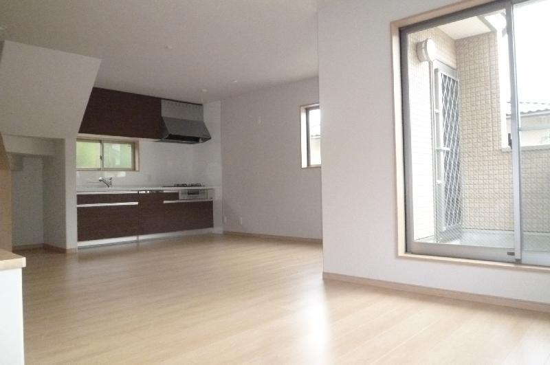 Living. Indoor (June 2013) Shooting