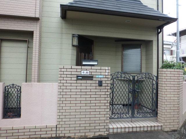 Local appearance photo. Local (12 May 2013) Shooting