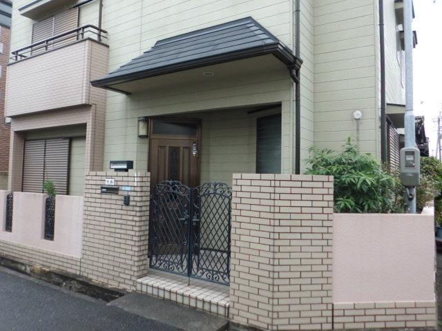 Local appearance photo. Local (12 May 2013) Shooting