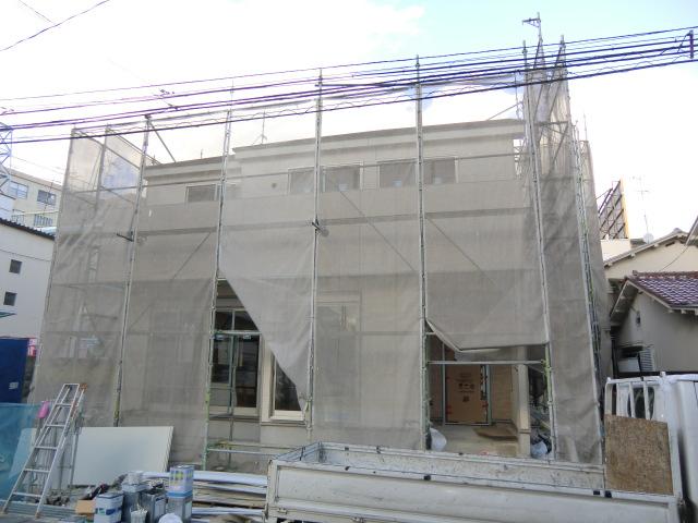 Local appearance photo. Local (11 May 2013) Shooting