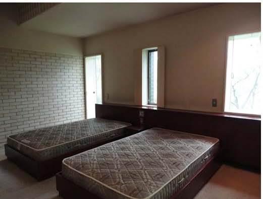 Non-living room. ■ 2 Kaiyoshitsu (bedroom) ■ 8 pledge of a spacious space.