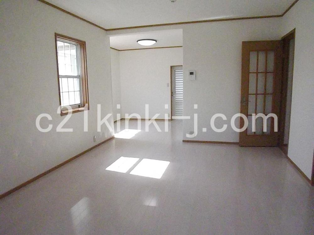 Living. Local photos (living) About 19 Pledge of spacious LDK!