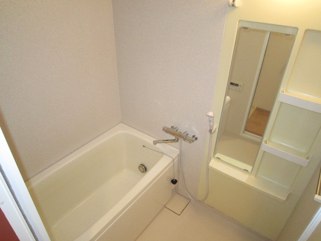 Bath. Bus luck reheating