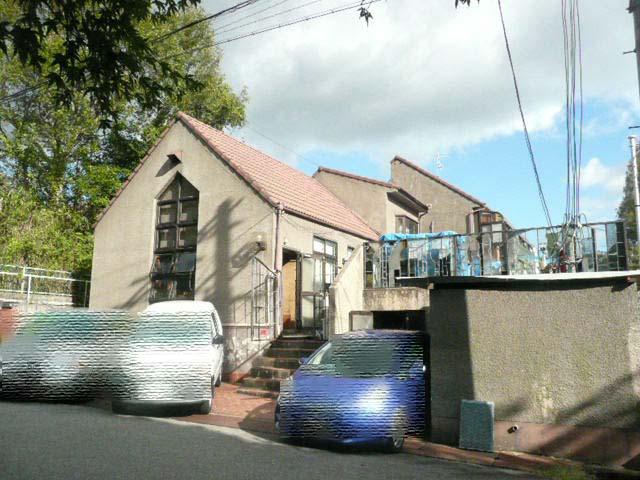 Local appearance photo. Local (10 May 2013) Shooting