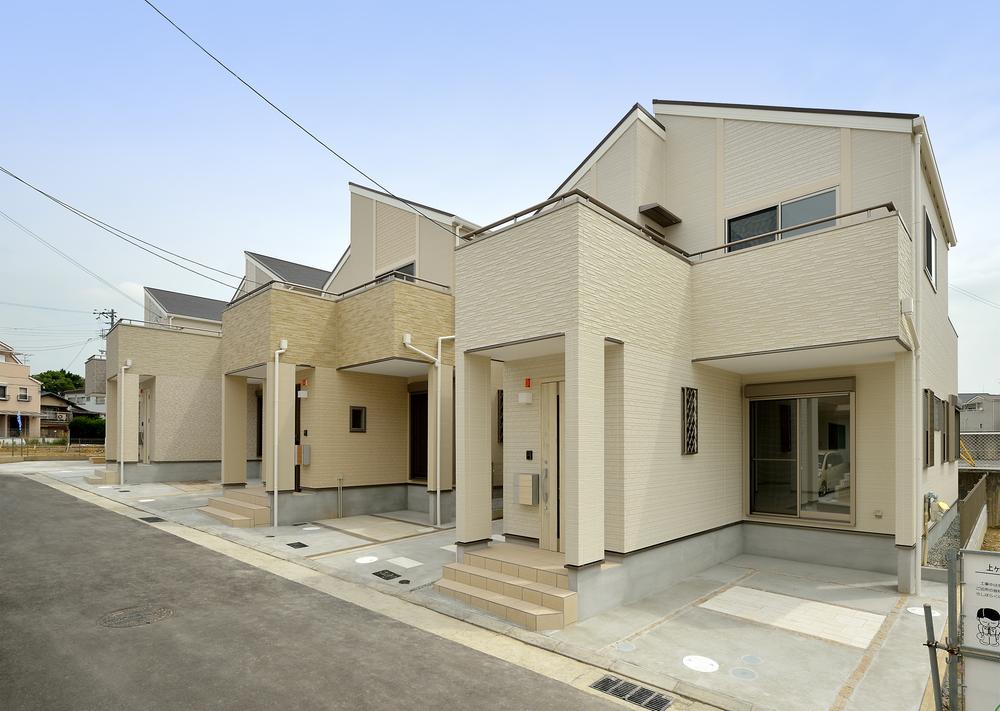 Sale already cityscape photo. Sale already the city average