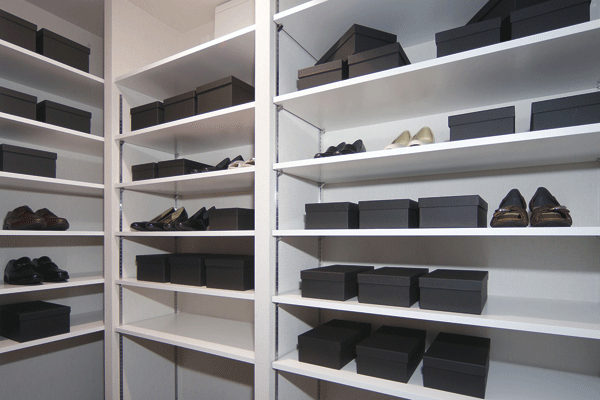Receipt.  [Shoes cloak] Ensure the storage space can be accessed only with one's shoes on. Outdoor In addition to footwear ・ You can plenty of storage as well, such as sporting goods (same specifications / Some type)
