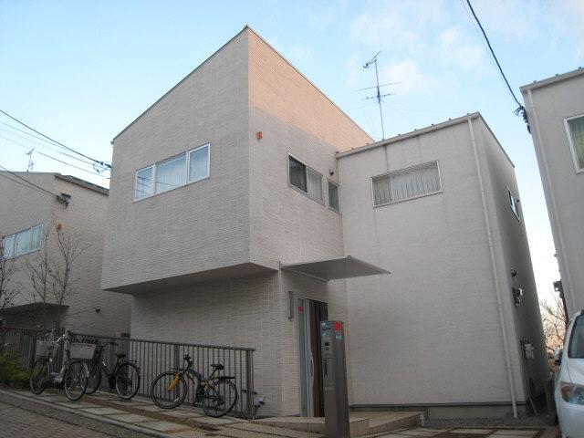 Local appearance photo. House cleaned. It was the repair of some cross of re-covering and joinery.