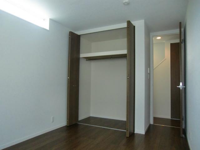 Non-living room. The company construction case