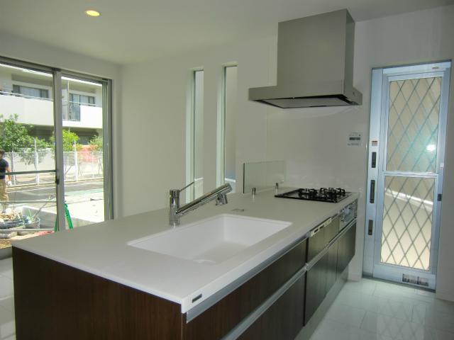 Kitchen. The company construction case