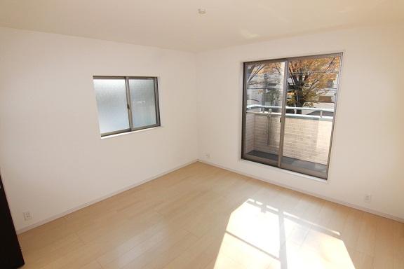 Other introspection. ◆ 1 Building Western-style ◆ It attaches closet in all of Western-style in all building. Since the storage space will have been secured, It is also safe in one with a lot of luggage!