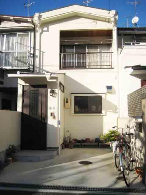 Local appearance photo. Local (12 May 2013) Shooting