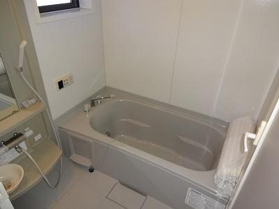 Bathroom. Indoor (11 May 2013) Shooting