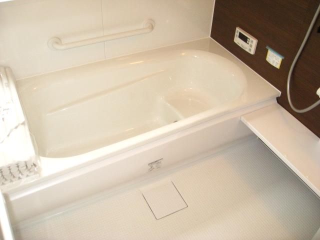 Bathroom. Indoor (12 May 2013) Shooting No. 2 place