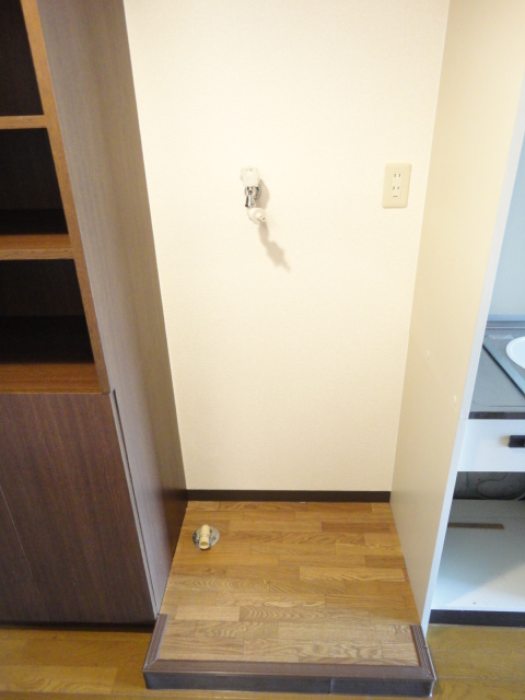 Other room space. Washing machine in the room ^^