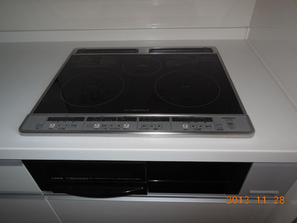 Kitchen. All is electrified houses popular IH heater! Utility costs will be cheaper.