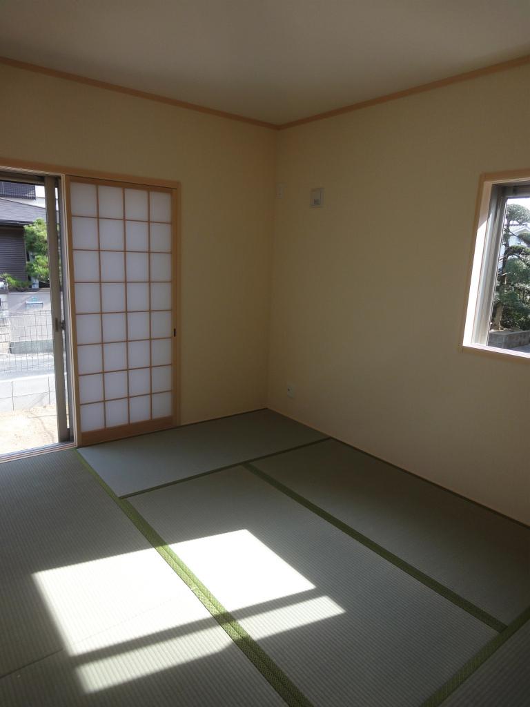 Same specifications photos (Other introspection). The company example of construction (another site is)