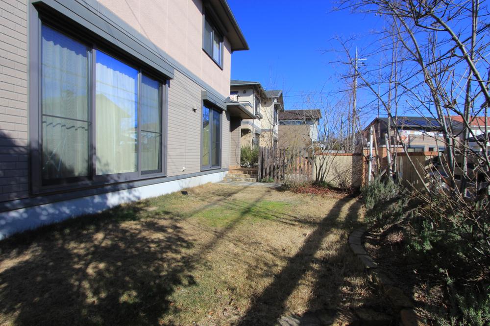 Garden. Local (January 2014) Shooting