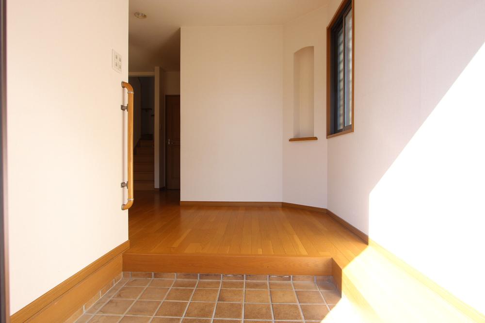 Entrance. Local (January 2014) Shooting