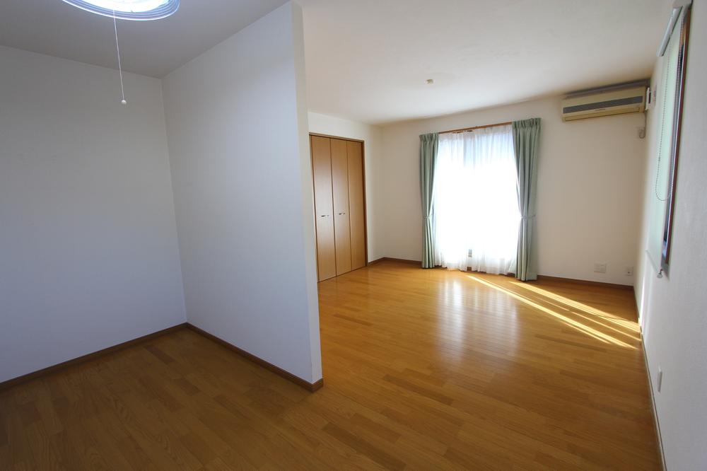 Non-living room. Indoor (January 2014) Shooting