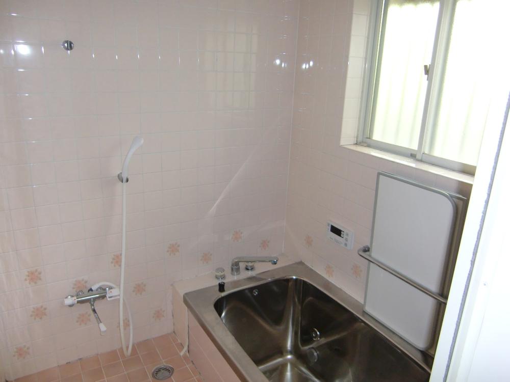 Bathroom. Indoor (September 2013) Shooting