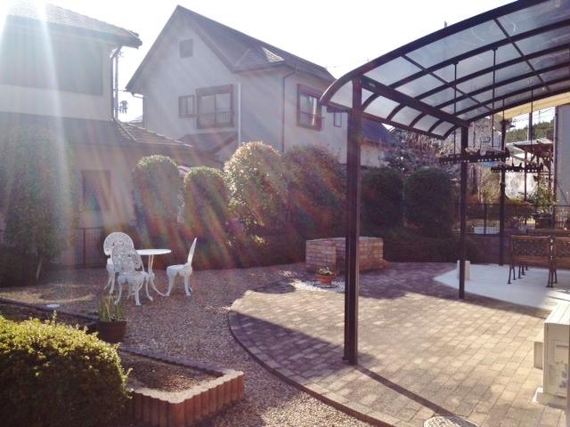 Garden. Large garden facing the south side