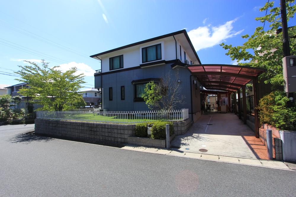 Parking lot. Local (September 2013) Shooting