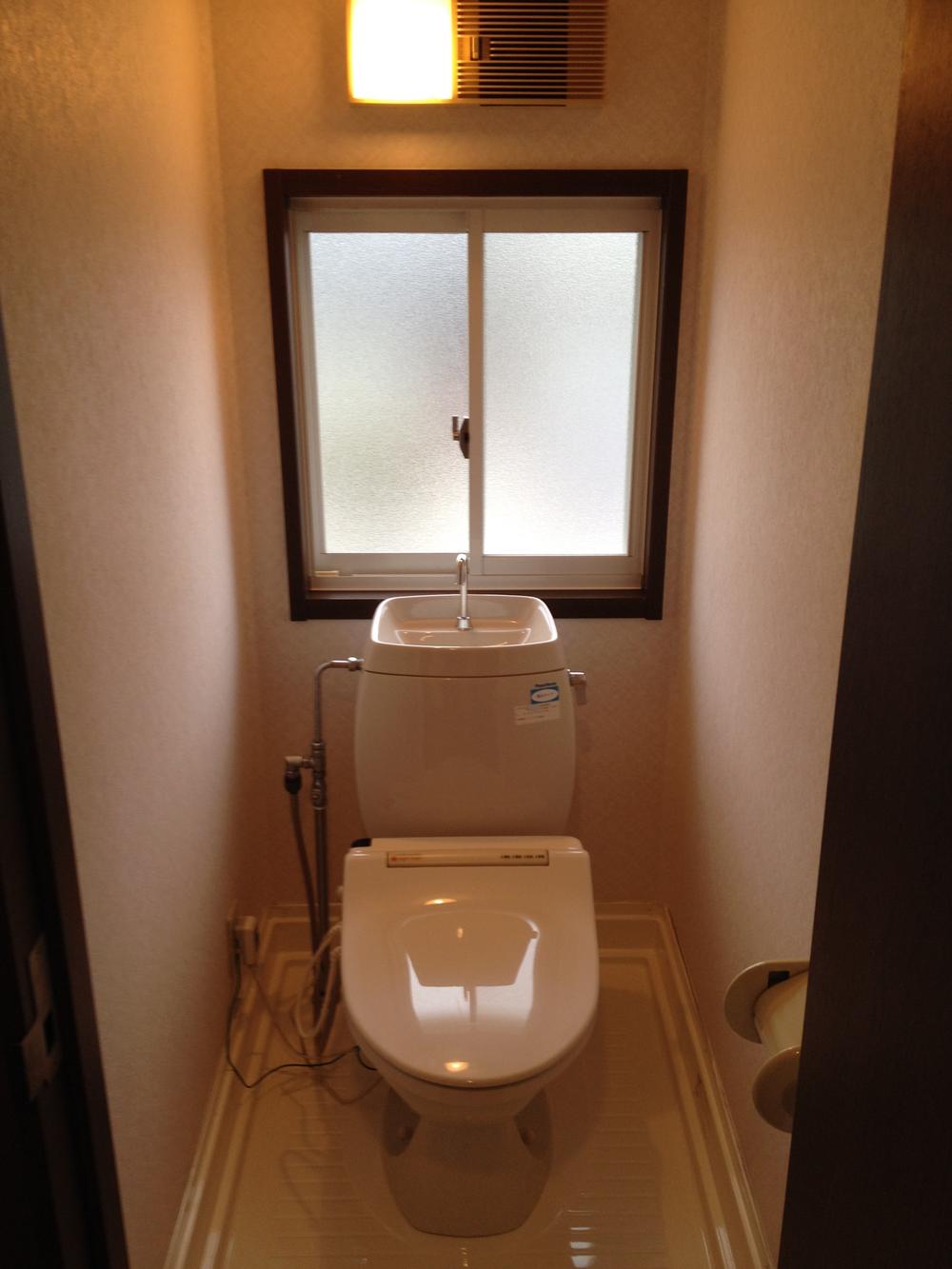 Toilet. Second floor toilet