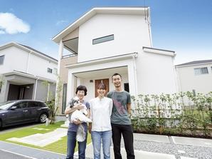 I's family you live with mother. Look at the atrium in the "model house, It was adopted in the plan To all means "(I's House)