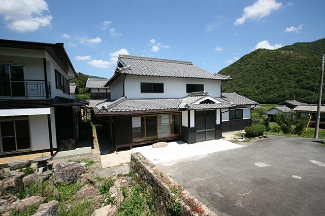 Local appearance photo. Upland. There is no house in the adjacent area, It is open-minded location.