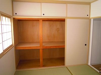 Non-living room. Local (12 May 2013) Shooting