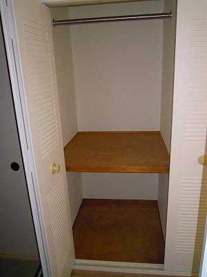 Receipt. Local (12 May 2013) Shooting