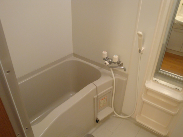 Bath. Spacious bathing in the private bathroom ☆