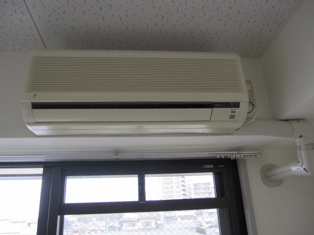 Other Equipment. Comfortable at any time in the air-conditioned