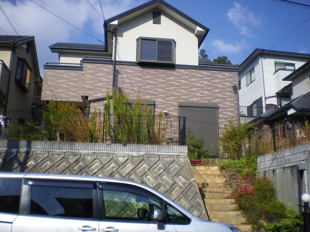 Local appearance photo. Local (11 May 2013) Shooting