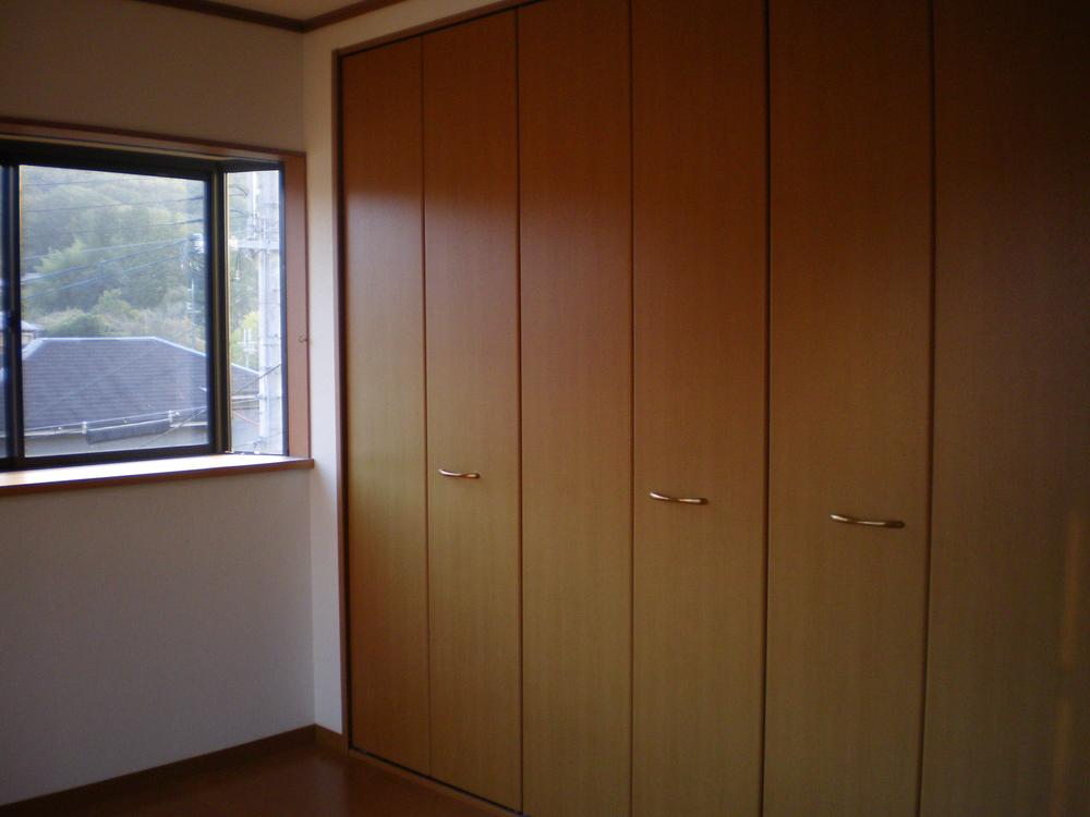 Other introspection. Indoor (11 May 2013) Shooting Second floor 6 Pledge Western-style