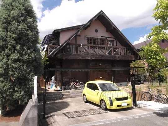 Local appearance photo. Building appearance: Cars are not included in the price.