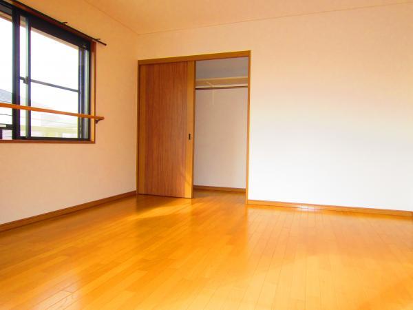 Non-living room. The main bedroom is wide 8.6 tatami husband and wife! Children's room is available for more than 6 Pledge