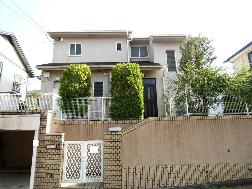 Local appearance photo. Local (11 May 2013) Shooting