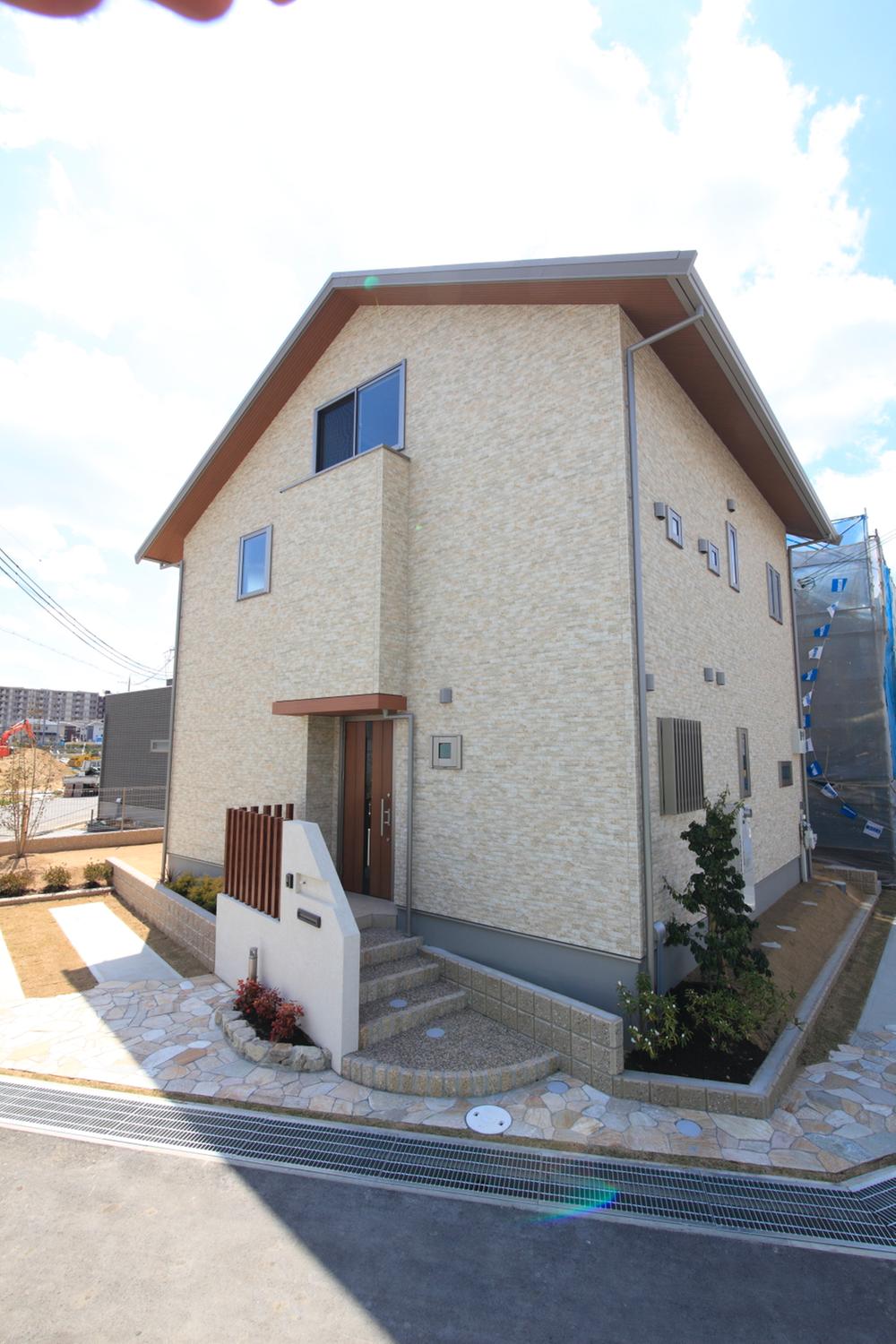 Local appearance photo. Local (April 2013) Shooting