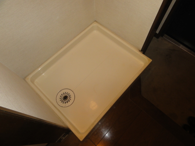 Other Equipment. Washing machine in the room ☆