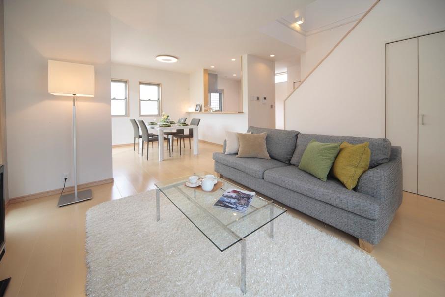 Living. Introspection (June 2013) Shooting Model house