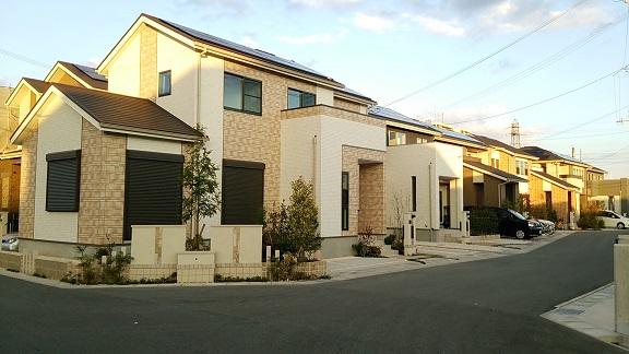 Local photos, including front road. Local (11 May 2013) Shooting