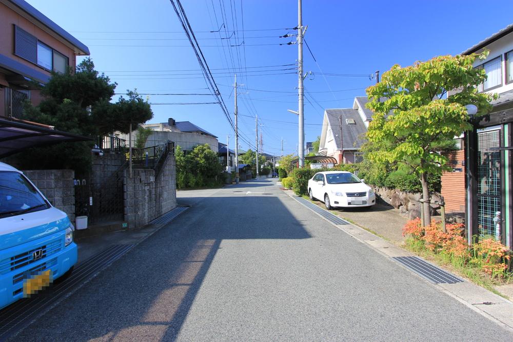 Local photos, including front road. Local (September 2013) Shooting